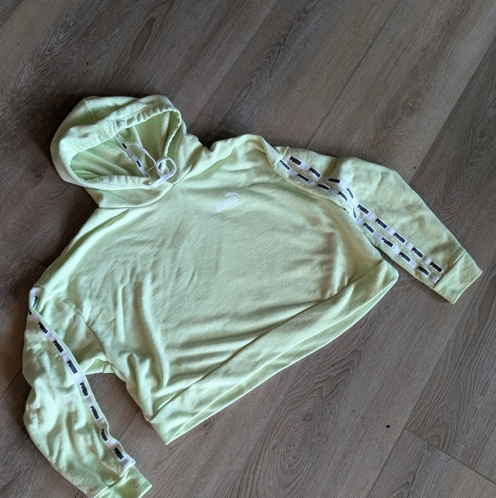Puma Light Green Cropped Hoodie L